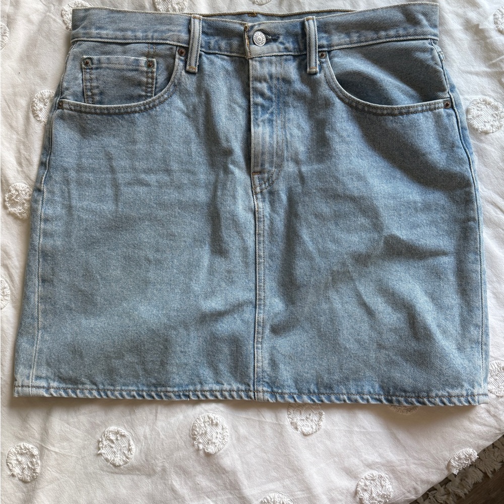 Levis Light Wash Denim Mini Skirt